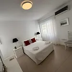 Modern 2br 70m From Finikoudes Διαμέρισμα *